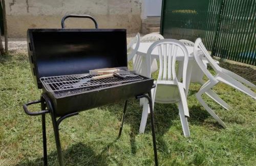 Appoigny Apartamento | La Motte Bridard - 2 chambres - 1 canapé-lit - Parking - Jardin