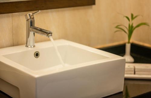 Anjuna Hotel | La Oasis by Meraden ,Goa