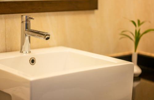 Anjuna Hotel | La Oasis by Meraden ,Goa