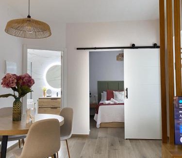 El Porvenir Apartamento | La Ofi home Sevilla