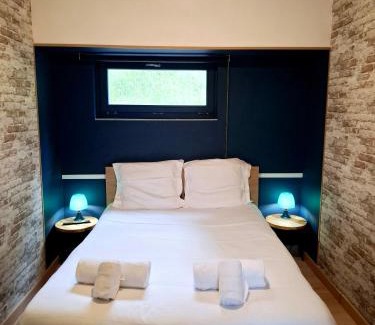 Esplanade Apartamento | La péniche de Fabrice avec Jacuzzi privatif