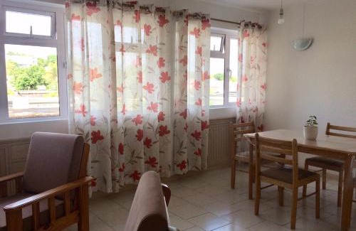 Forest Side Apartamento | La Péninsule Town Apartment Curepipe No 4