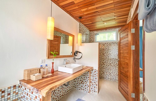 Koh Rong Sanloem Hotel | La passion by Achariyak