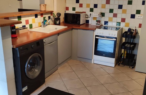 Saintes Casa | 🐕la Patte Charentaise🐕 Avec Parking Privé. Petit Déjeuner Offert la 1ere Nuit