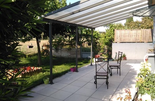 Saint-Paul-Trois-Chateaux Casa | La Petite Maison Dans la Prairie