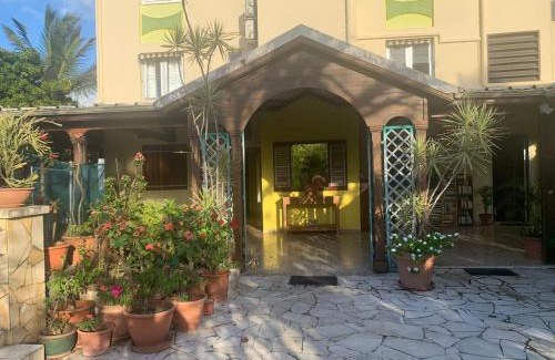 Pointe du Bout Apartamento | La Perle Bleue, ,Condo 1 chambre bord de mer et piscine ,Trois ilets