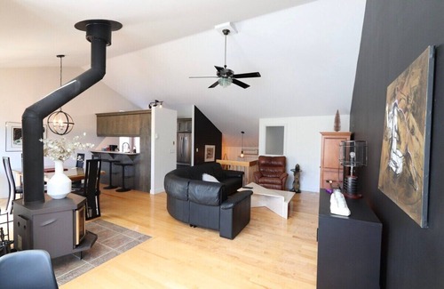 Stoneham Casa | La Perle Alpine | Mountain, Comfort & Charm