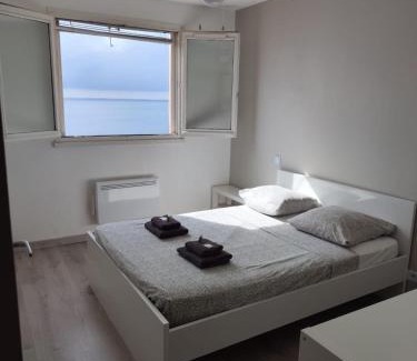 Sete Casa | La perle de Sète Maison bord de l étang Animaux bienvenus Sur demande