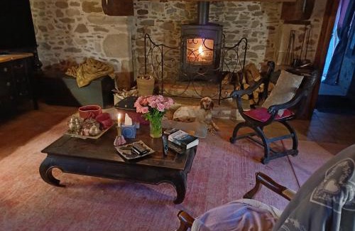 La Croisille-sur-Briance Cama Y Desayuno | La petite Salamandre bleue