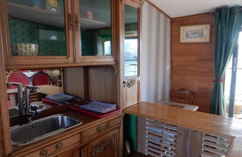Bassins a Flot Alquiler De Eote | La Petite Annick