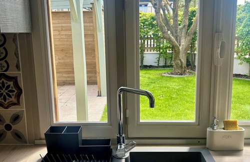 Cabourg Casa | La Petite Biz Maison Avec Jardin à 300m de la Plage de Cabourg