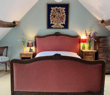 Ambrieres-les-Vallees Apartamento | La Petite Bruyere Characterful 2 bedroom cottage with fireplace