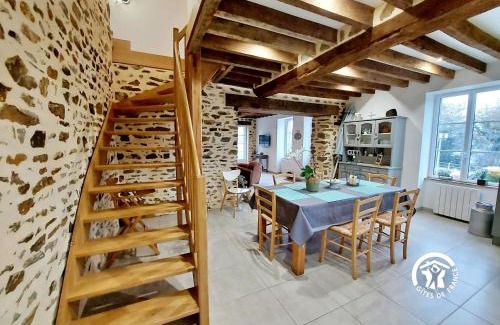 Saint-Calais-du-Desert Casa | La petite vallée