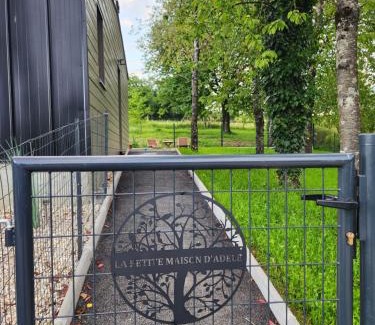 Les Hauts-de-Chee Apartamento | La petite maison d'Adèle
