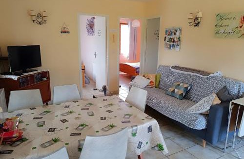 Nantheuil Casa | La petite maison a la campagne