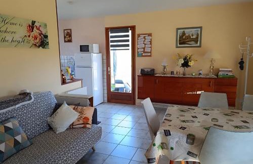 Nantheuil Casa | La petite maison a la campagne