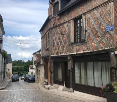 Saint-Aignan Casa | La petite maison d’à côté, au n°11
