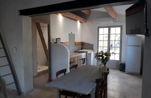 Chamaret Casa | La Petite Maison Dans Les Vignes