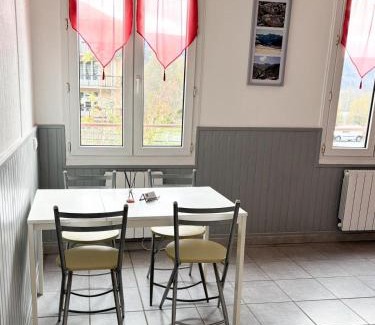 Murat-le-Quaire Casa | La Petite Maison