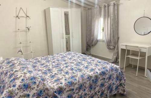 Usigliano Apartamento | La Petite Maison