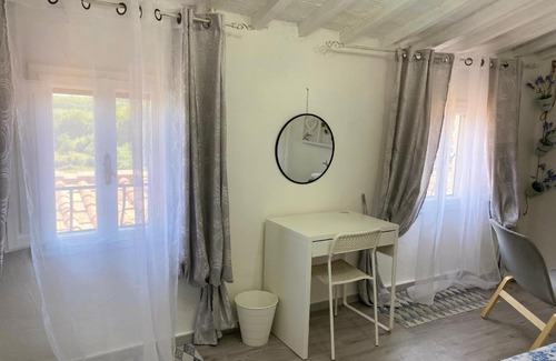Usigliano Apartamento | La Petite Maison