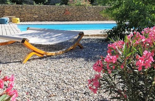 Faucon Casa | La petite Pinede