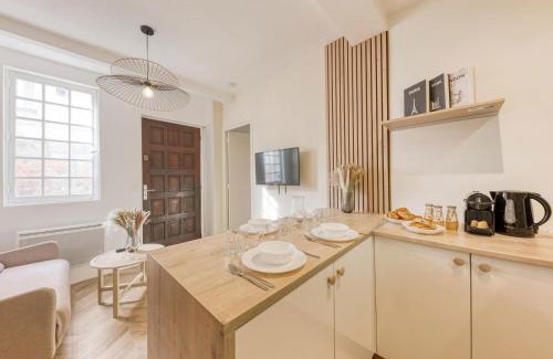 Bourg-la-Reine Apartamento | La Petite Reine – Parisian Charm near Paris