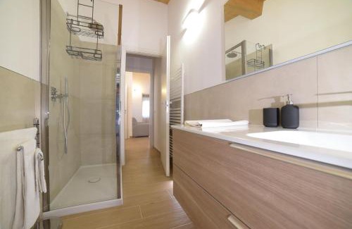 Serra de' Conti Casa | La Piazzetta Holiday House