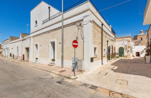 Maruggio Apartamento | La Piccola Corte by BarbarHouse