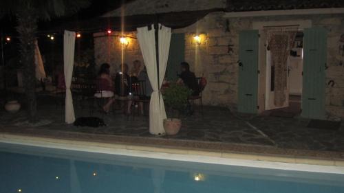 Courry Cama Y Desayuno | La Picholine chambre Provence