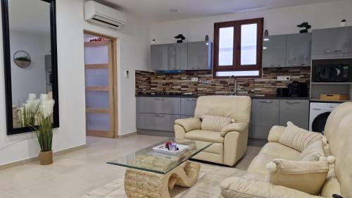 Puicheric Apartamento | La Pierre Dorée