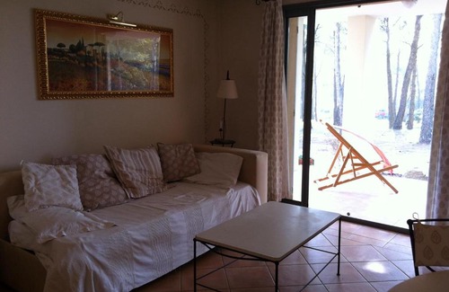 Saumane-de-Vaucluse Apartamento | La pinede du Golf