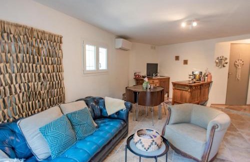 Faucon Casa | La Pinede