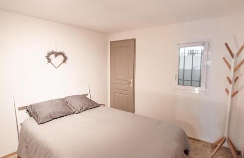 Faucon Casa | La Pinede