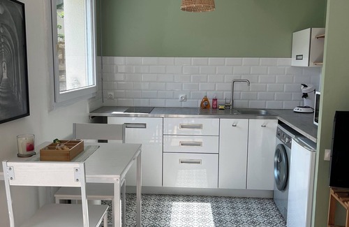Centre Ville Apartamento | La Pléïade Dorée - Hyper Centre, Avec Cours Privative. Animaux Acceptés !