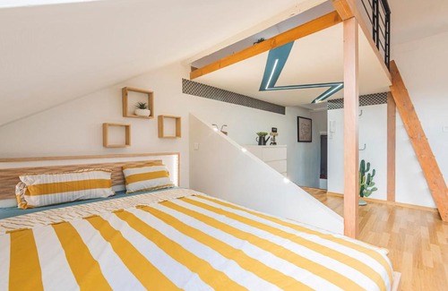 Reims Apartamento | La place des Sacres, proche gare et centre