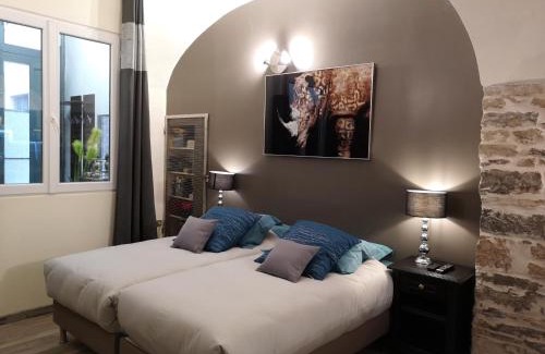 Nimes City Centre Apartamento | La place Zen - Free Wifi - City Center