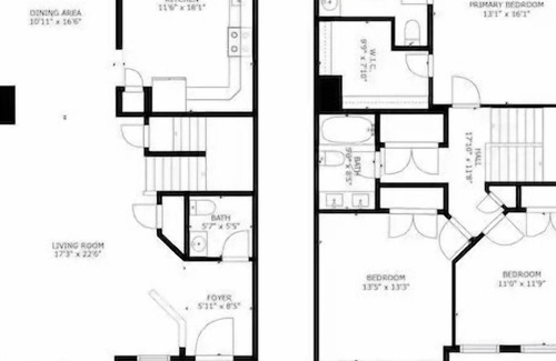 La Plata Casa | La Plata Maryland Manor - Pet Friendly Townhouse by Hospital & Food - Sleeps 6