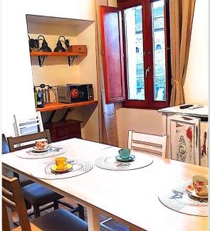 Ollolai Casa | La plaza