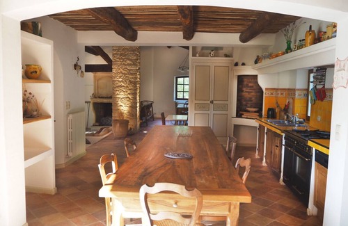 Reillanne Casa | Casa de piedra renovada con el encanto típico de la Provenza, piscina privada