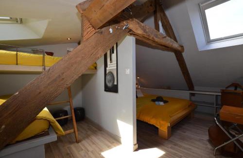 Chateau-Malo Casa | La porcherie du pet en l'air