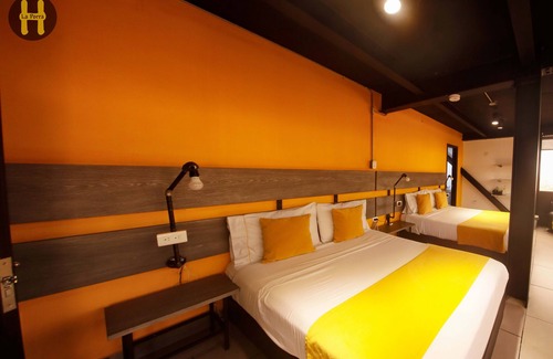 La Estrella Hotel | La Porra HOTEL