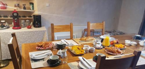 Saint-Antonin Noble Val Cama Y Desayuno | La Porte Bleue