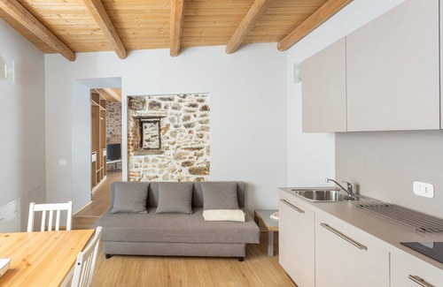 Orino Apartamento | La Posteria Junior Suite 1 by icasamia.it