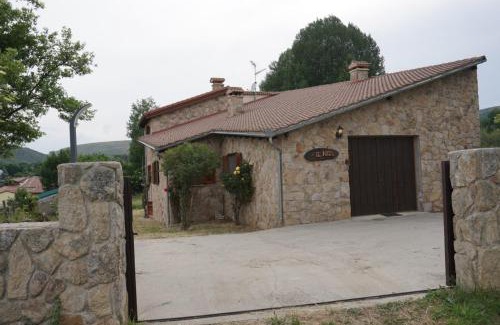 San Martin del Pimpollar Chalet De Esquí | La Puerta de Gredos