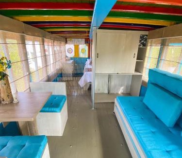 Pereira Casa | La Querendona - La Chiva un típico autobús Colombiano