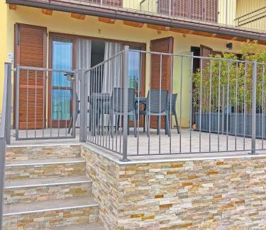 Pieve Apartamento | La Quiete 09 terrace apartment by Gardadomusmea
