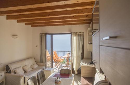 Pieve Apartamento | La Quiete 61 Balcony Lux