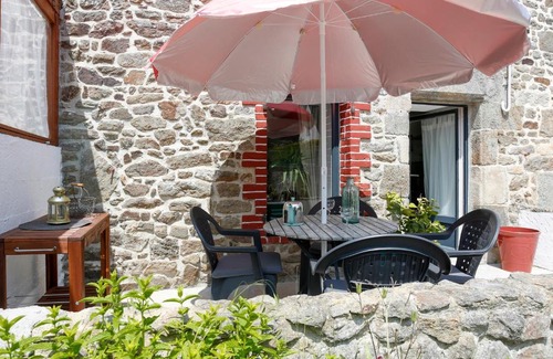 Saint-Samson-sur-Rance Casa | La Quinardais - Charmante maison avec terrasse