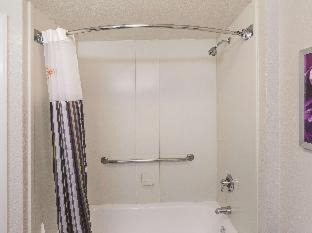 Survey Creek Hotel | La Quinta by Wyndham Fort Lauderdale Tamarac